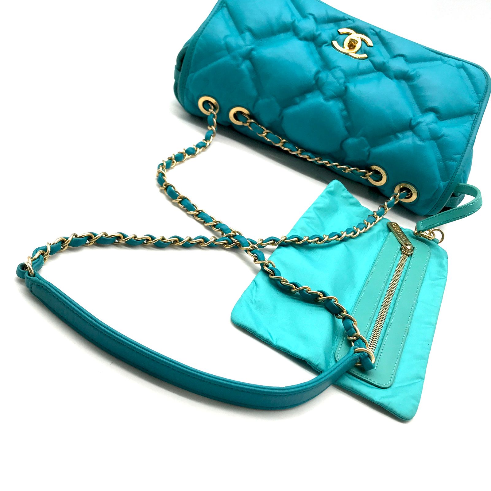 良品 CHANEL シャネル バブル キルト ダブルチェーン ショルダー バッグ　ブルー系 ga3105 良品 CHANEL シャネル バブル キルト ダブルチェーン ショルダー