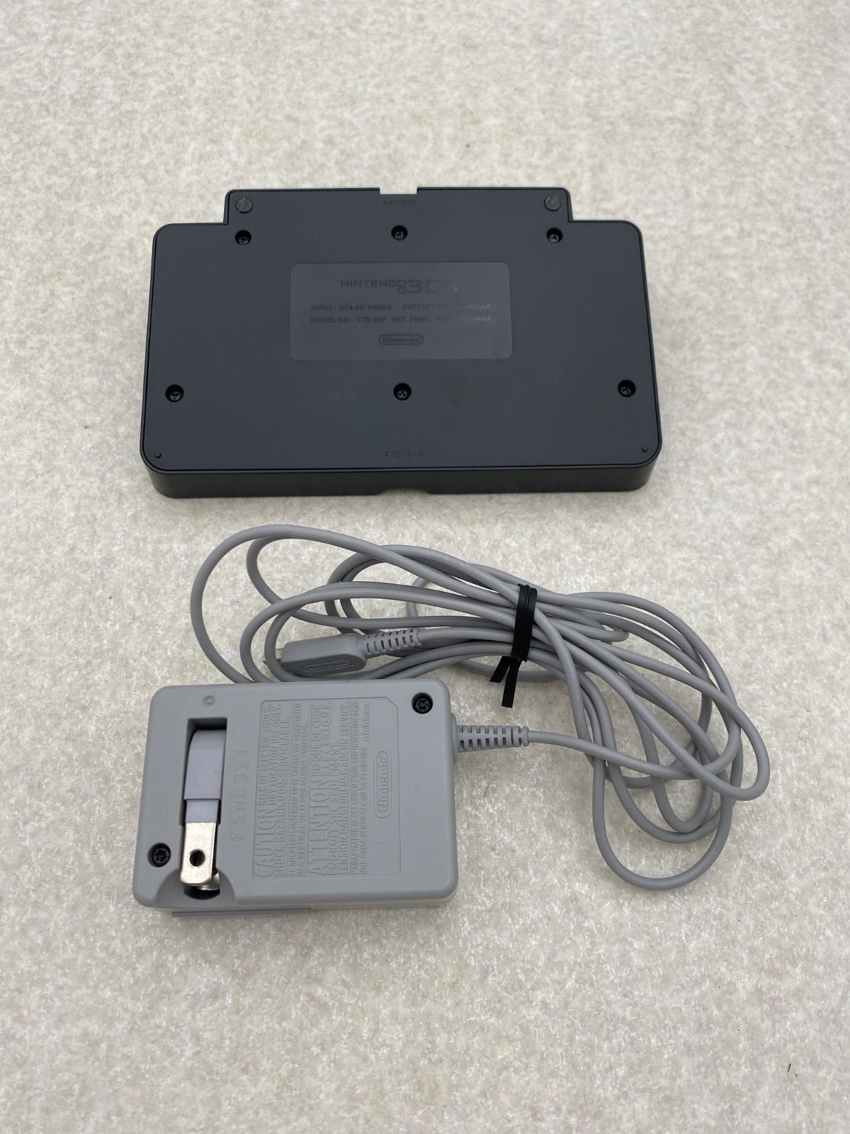 本体 アイスホワイト