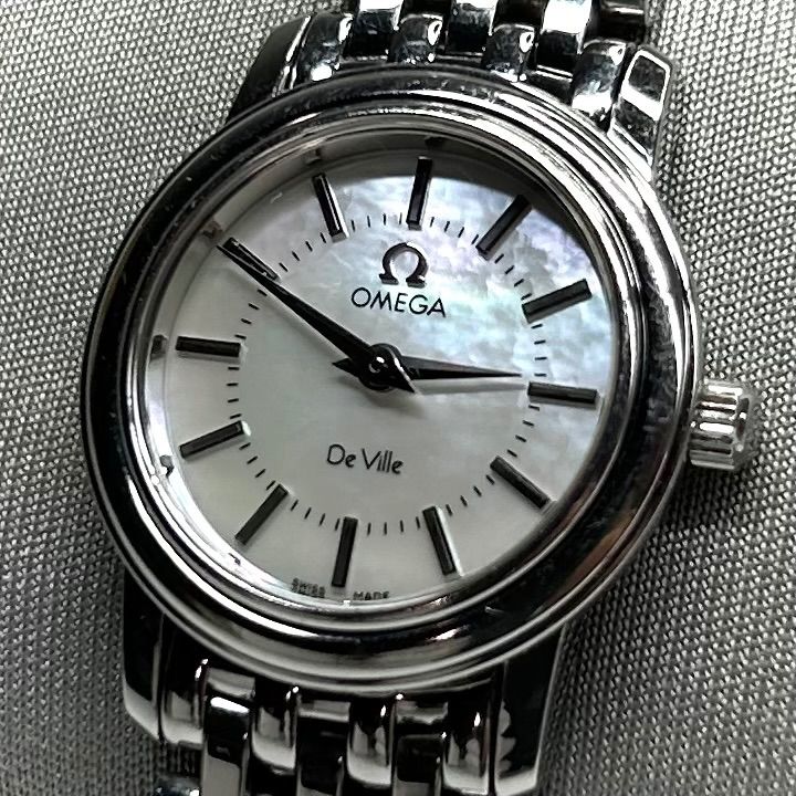 【OMEGA】オメガ 時計 ‘DeVile プレステージ‘ ホワイト ☆極美品☆ OMEGA オメガ デビル ホワイト シェル 文字盤 クォーツ 時計
