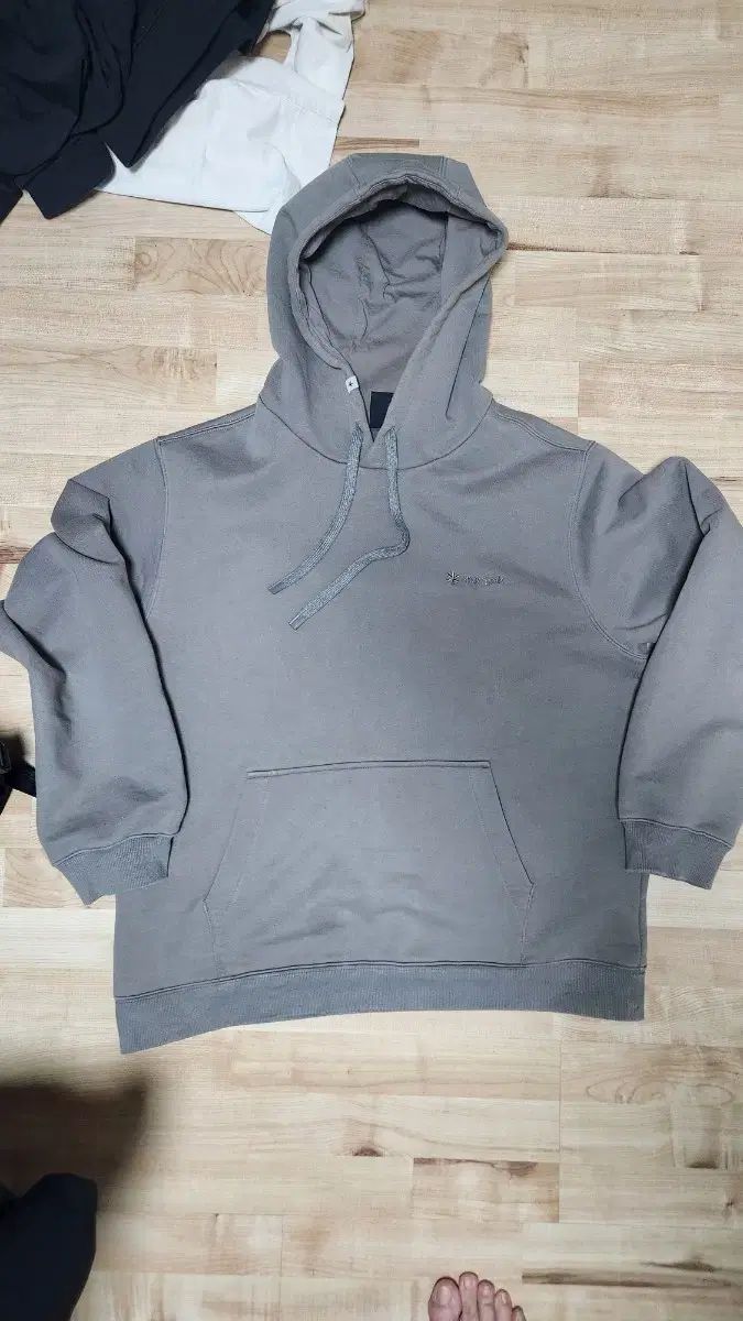 Snow Peak(スノーピーク) フード付きTシャツ アドバンスドを販売しています