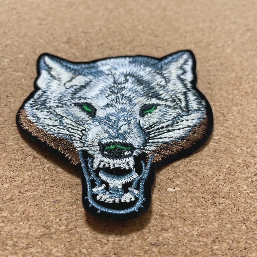99 大きめ 狼 オオカミ アップリケ ワッペン アイロンワッペン 刺繍