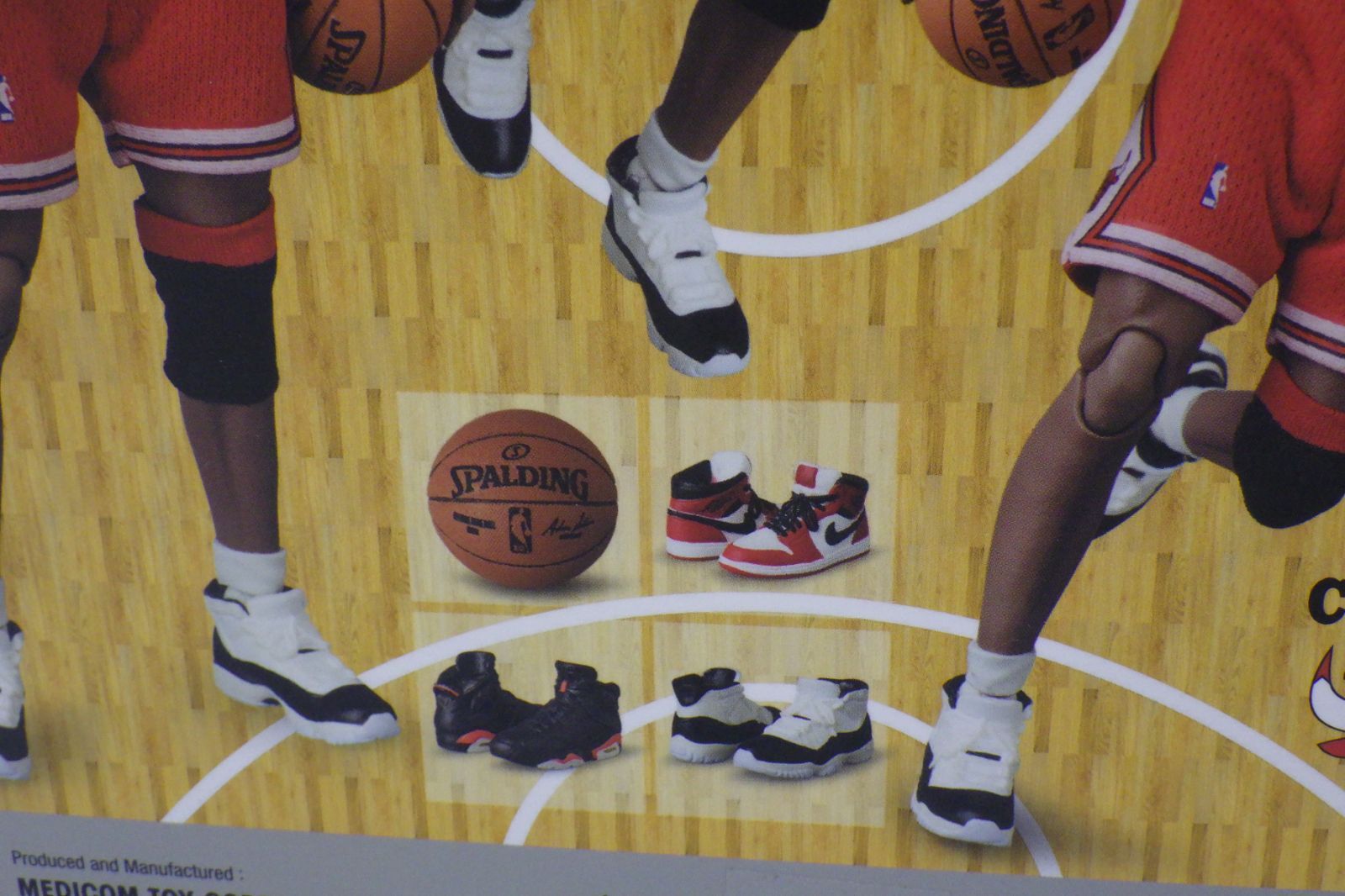 新品 MAFEX No.100 MICHAEL JORDAN マイケルジョーダン Chicago
