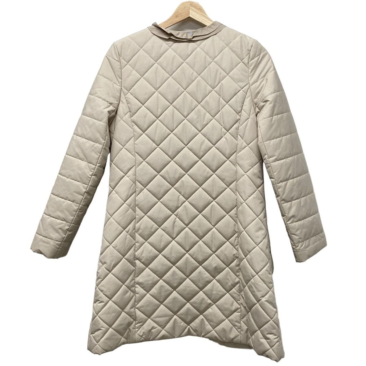 LANVIN en Bleu ランバンオンブルー コート サイズ38 M レディース - ベージュ×アイボリー 長袖 レース キルティング 中綿 冬