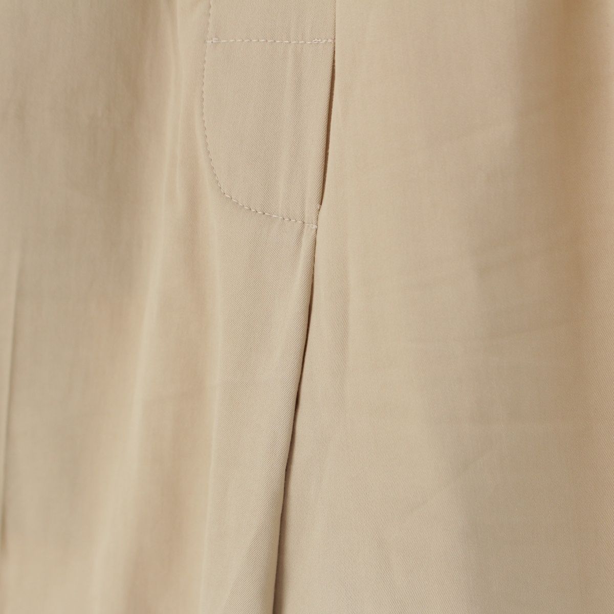 ロエベ アナグラム クロップド トラウザーズ パンツ ボトムス S359Y04XE4 ベージュ M DECORATOM_COM_BR