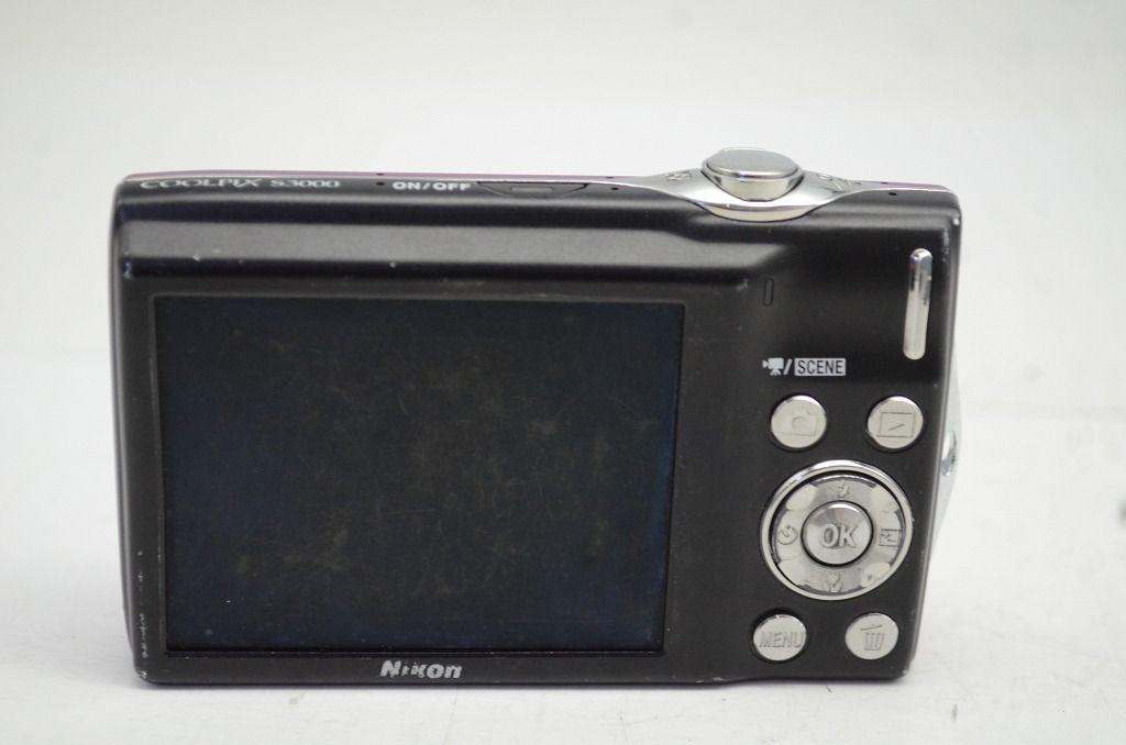 コンパクトデジタルカメラ