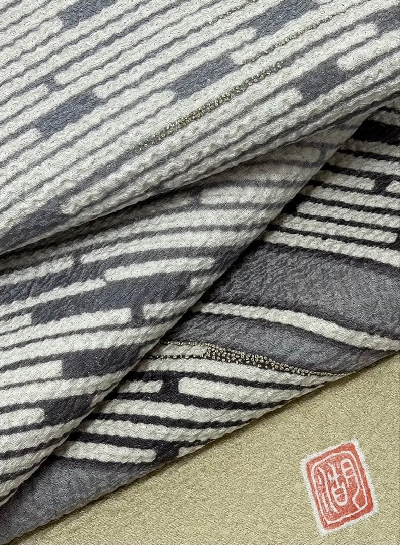 滝泰謹製 落款入 おぼろ染 襲ね絞り 袋帯 銀通し 相良刺繍 正絹 Q916 