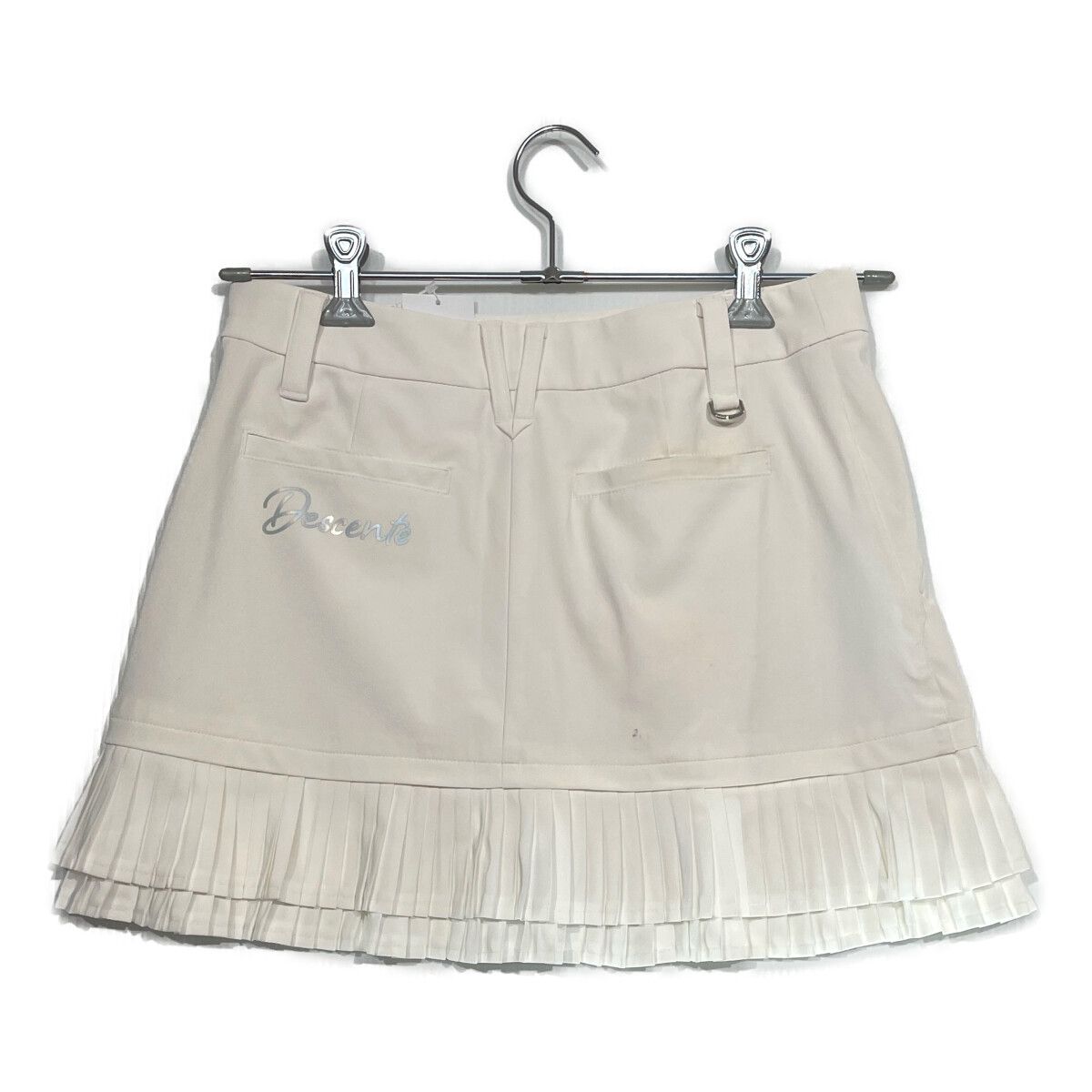 DESCENTE - 新品未使用♡デサントゴルフ♡スカート、ホワイトM♡ デサントゴルフ DESCENTE ゴルフ バックプリーツスカート