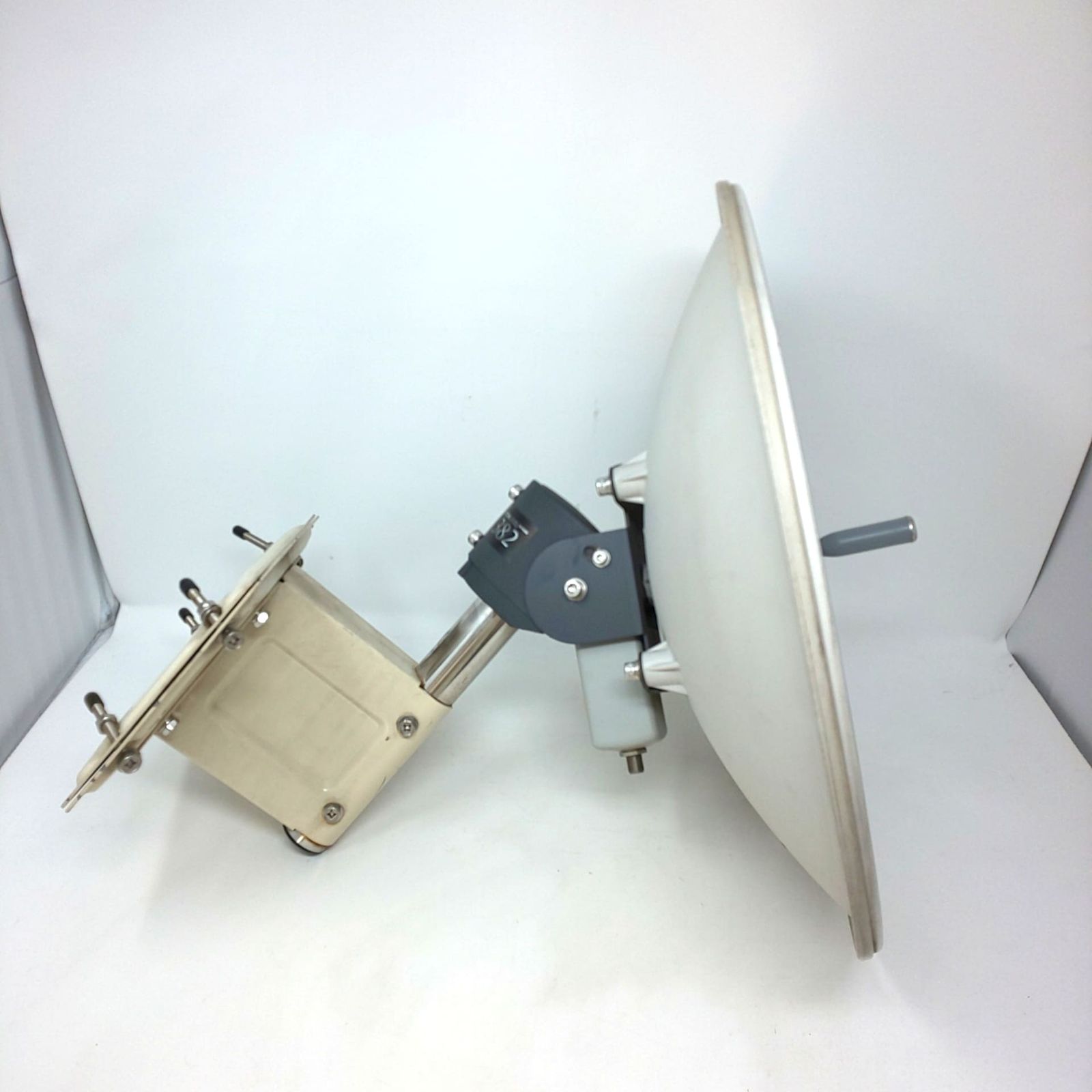  575 TDK センターフィード型 BSアンテナ BS-TA 382 BS-TP 30 アンテナ 動作未 衛星放送アンテナ パラボラアンテナ 映像用アンテナ