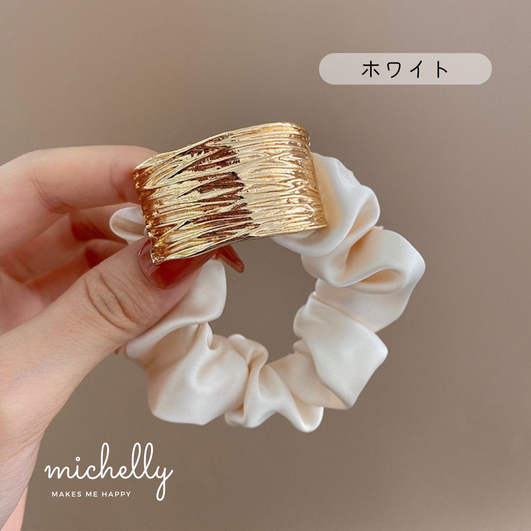 シュシュ ゴールド プレート ヘアゴム 大人可愛い 上品 まとめ髪 黒 白