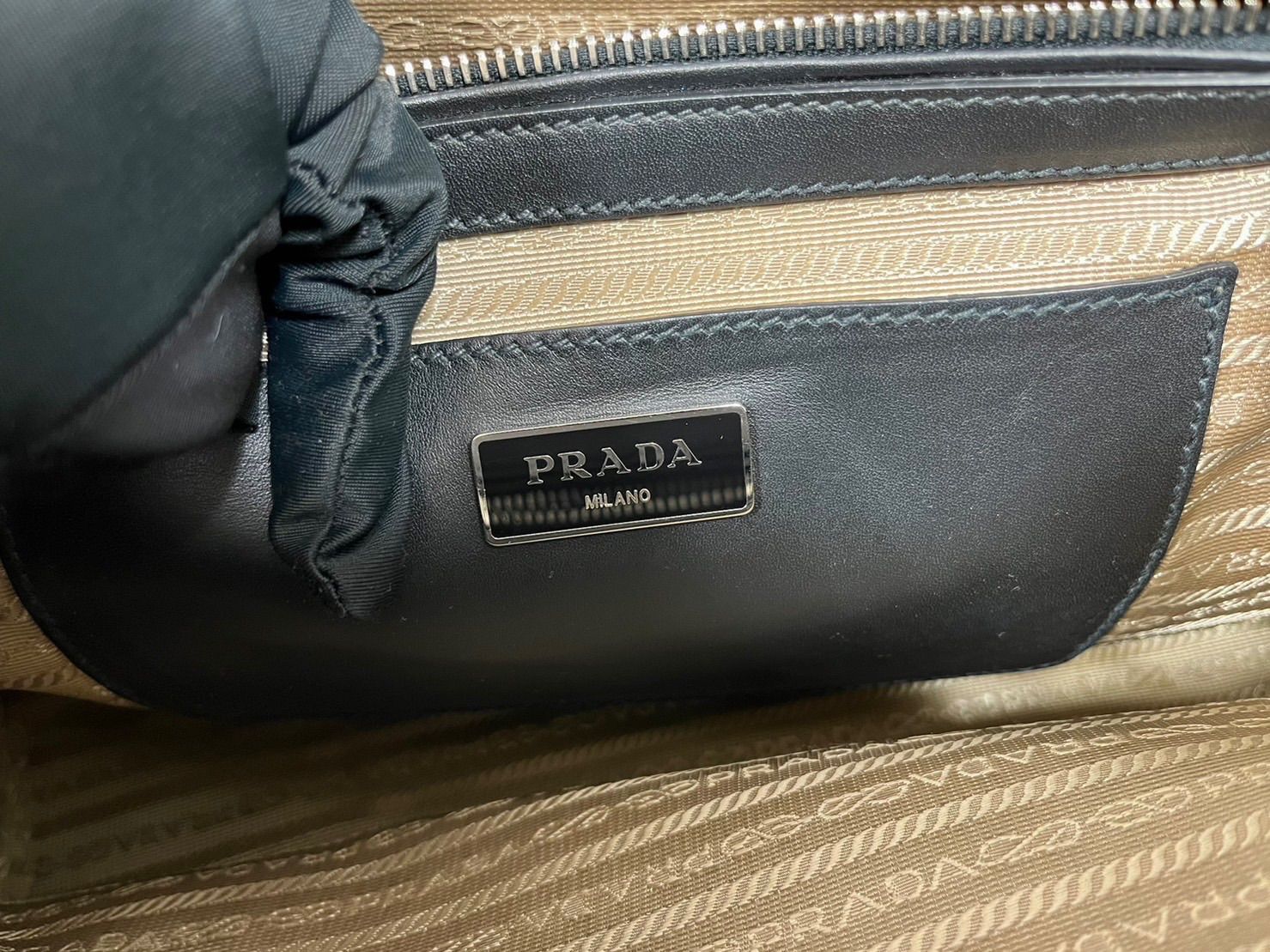 PRADA プラダ カナパシティ - メルカリ