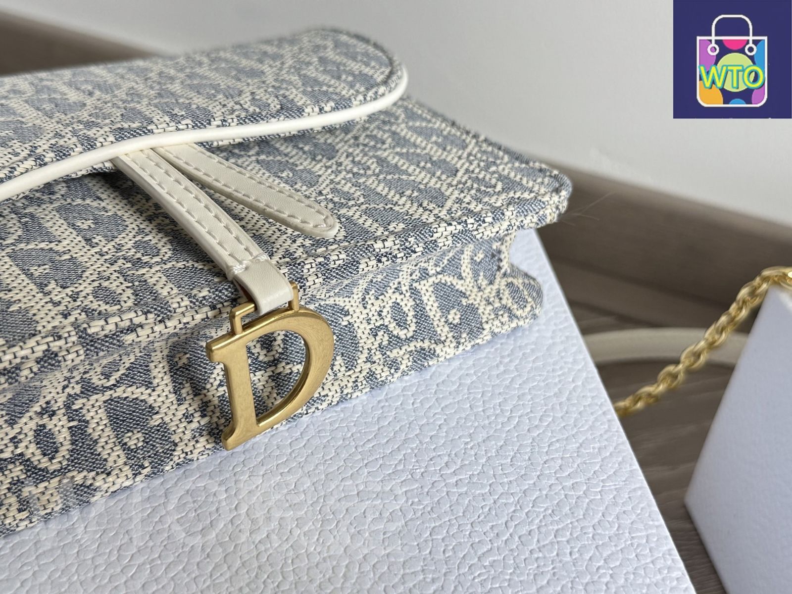 今日特価】Dior ディオール サマー25 コレクション 多様な使い方