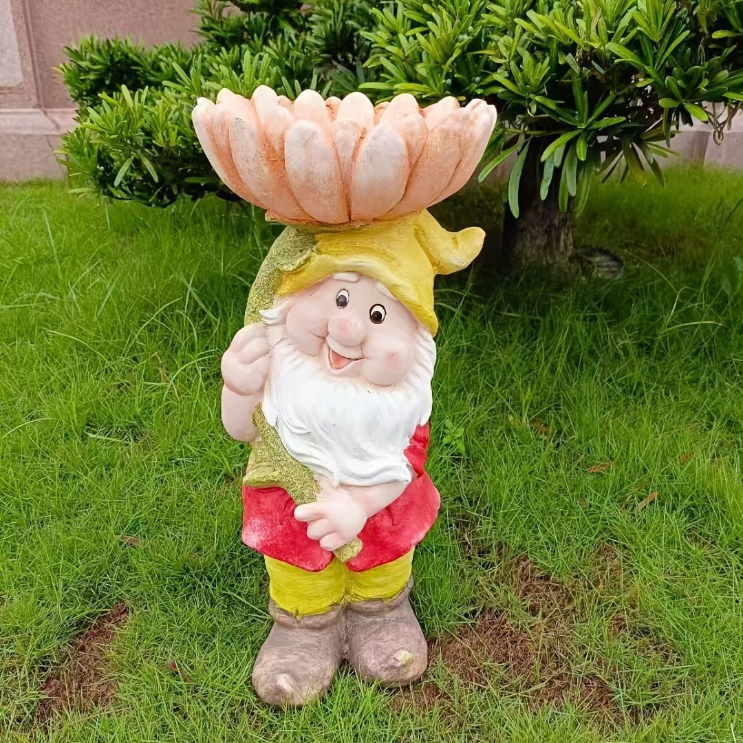 置物 花を持っている小人