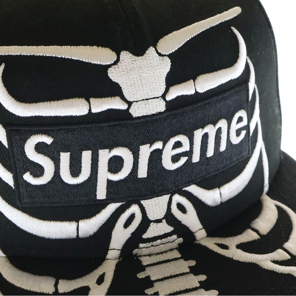 SUPREME (シュプリーム) 25SS × NEWERA Bones Box Logo Cap