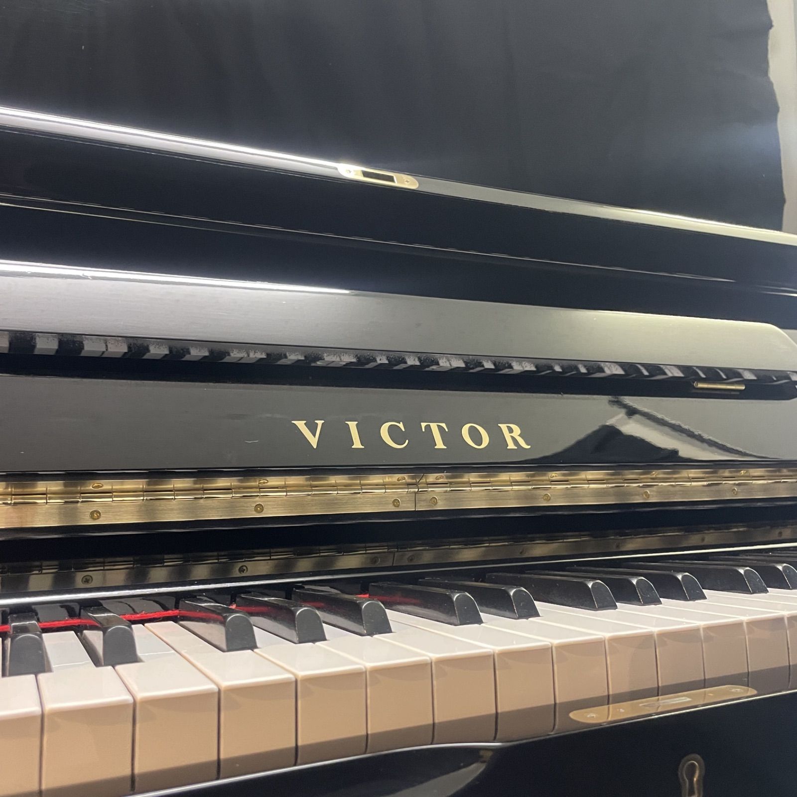 VICTOR ビクター アップライトピアノ サイレントピアノ 消音ピアノ V7 1979年製 黒 ブラック 艶出し ピアノ屋さんの ピアノ