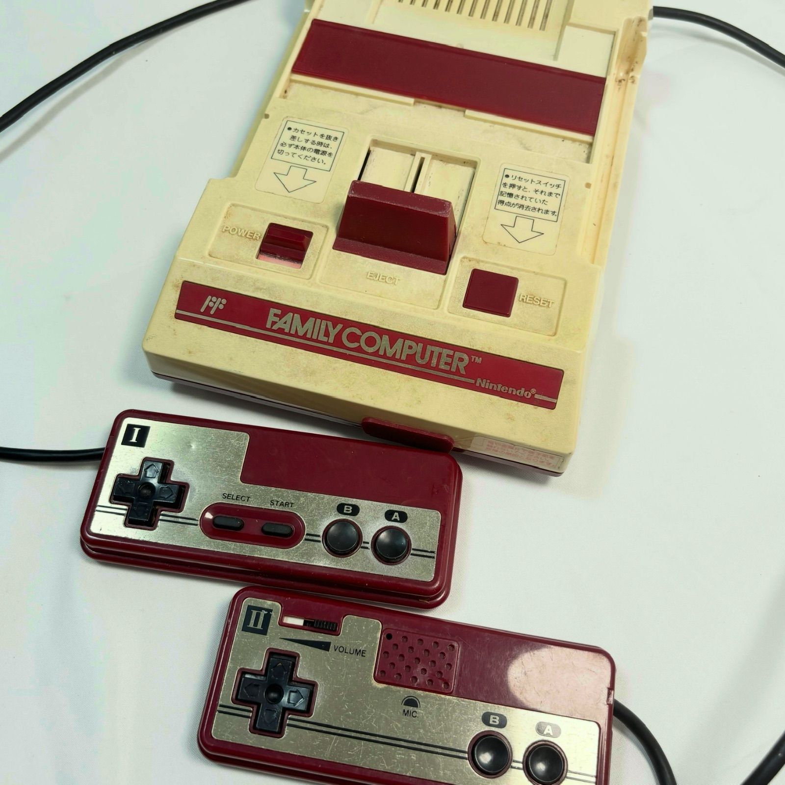 ファミリーコンピュータ　任天堂❣️ファミコン❣️早い者勝ち❣️ 1200px-Nintendo-Famicom-
