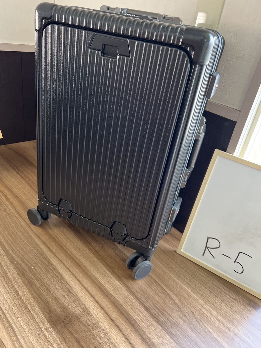 RIRAKIE キャリーケース USB Type-C 充電口 アルミフレーム TSAロック付 携帯スタンド 多収納ポケット 機内持ち込み 静音 超軽量 管理 R5