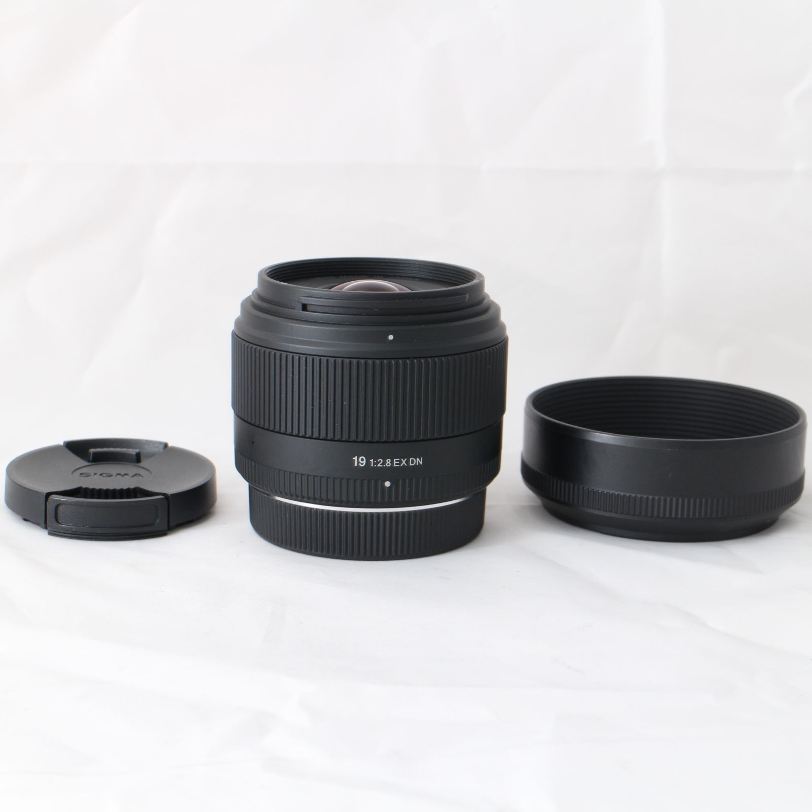 最終値下げ　シグマ 19mm F2.8 EX DN MFT Amazon.co.jp: シグマ 19mm F2.8 EX DN ソニーEマウント用