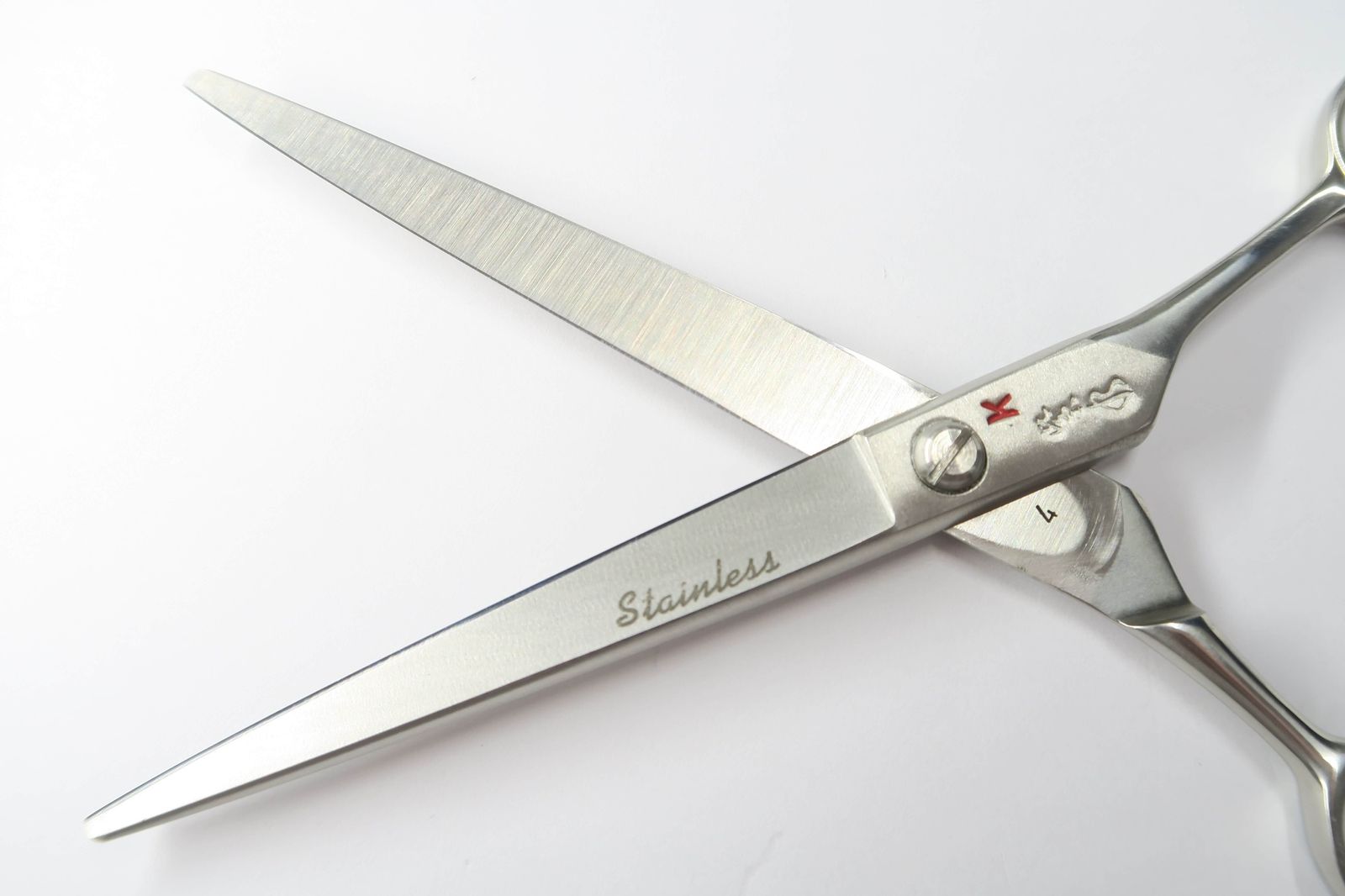 賢斉　シザー　理容　7インチ 理容 賢斉 賢斉 シザー 理容 7インチ 2025年最新】賢斉 ハサミの