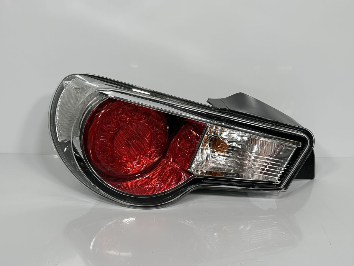 破損キズなし 86 ハチロク ZN6 BRZ ZC6 前期 純正 左テールランプAssy LH SU003-02531 84912CA052 220-60082 220-60084 管理31791