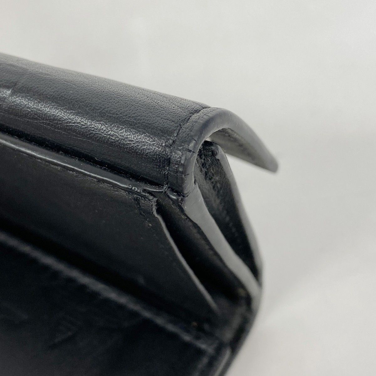 モノグラム シャドウ