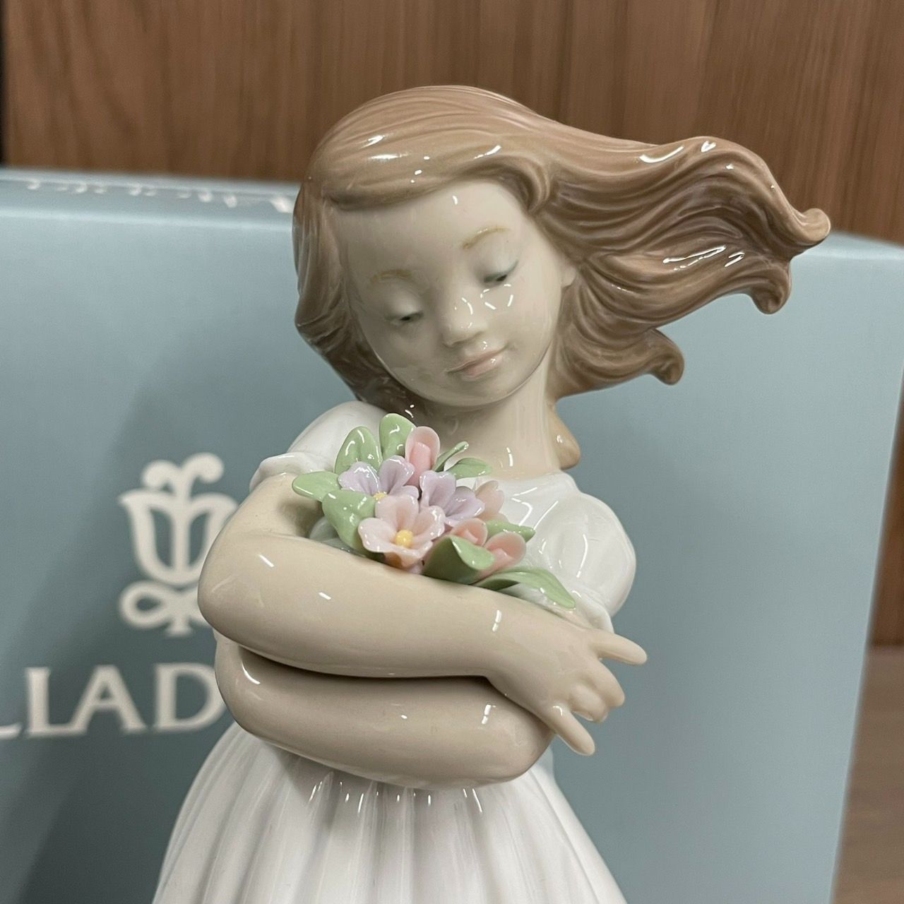 LLADRO】リヤドロ さわやかな風 ポーセリン（磁器） - メルカリ