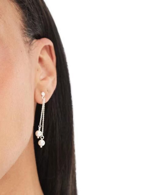 【送料無料】 キングスリーライアン レディース ピアス・イヤリング アクセサリー Kingsley Ryan double pearl and chain drop earrings in sterling silver Pearl & Clear