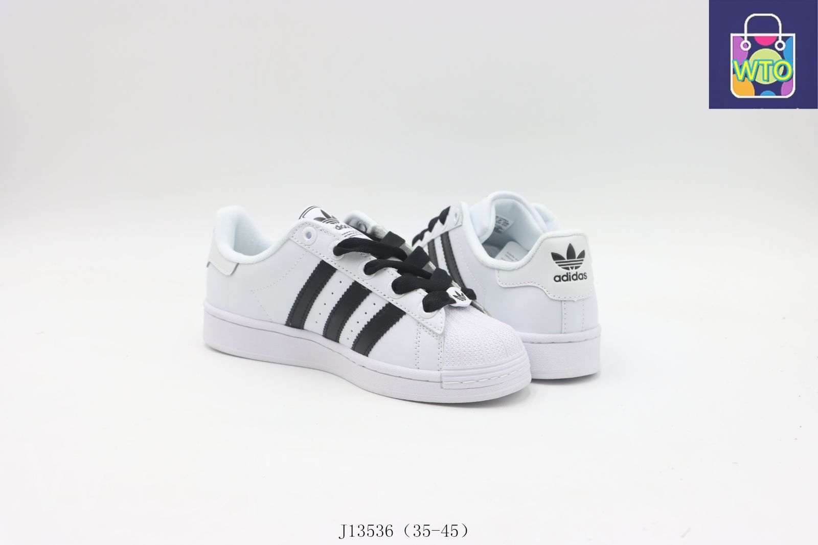 今日 アディダス