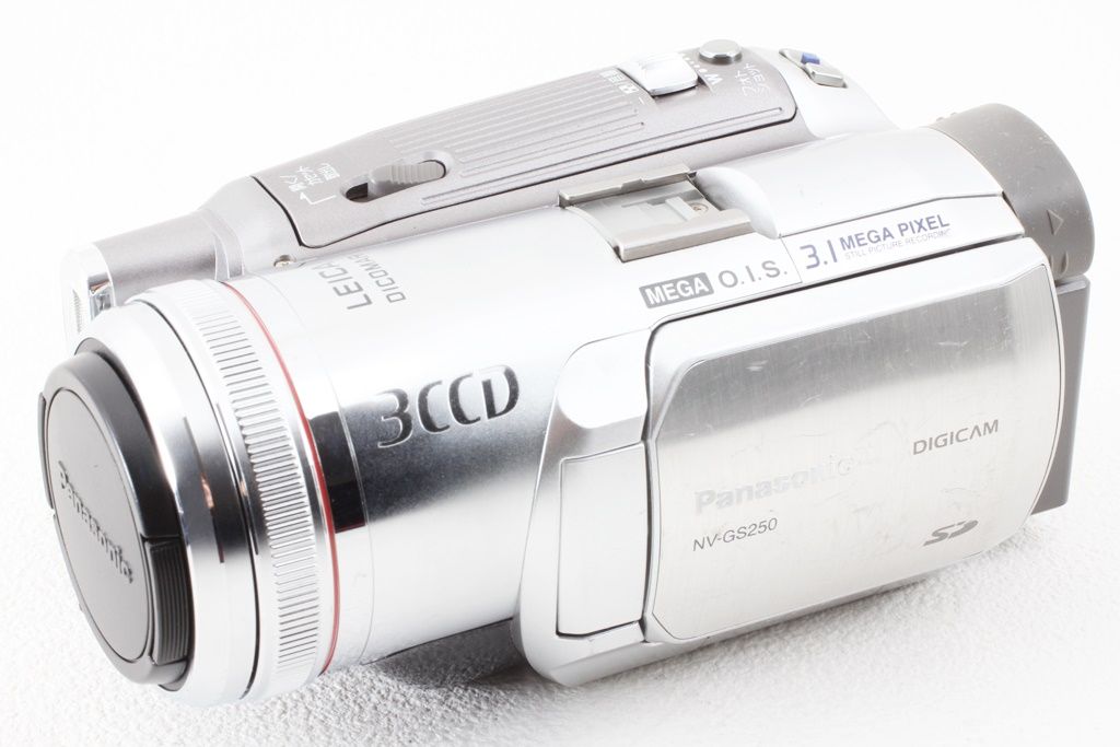 極上品 Panasonic パナソニック NV-GS250-S デジタル ビデオカメラ