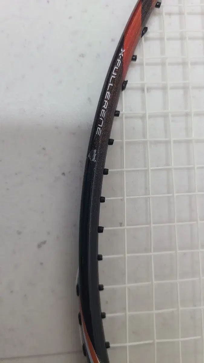 YONEX