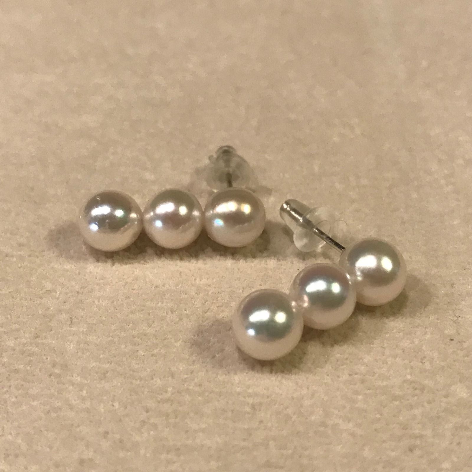 本真珠 アコヤパール ピアス 3連 ライン 18WG 両耳 - メルカリ