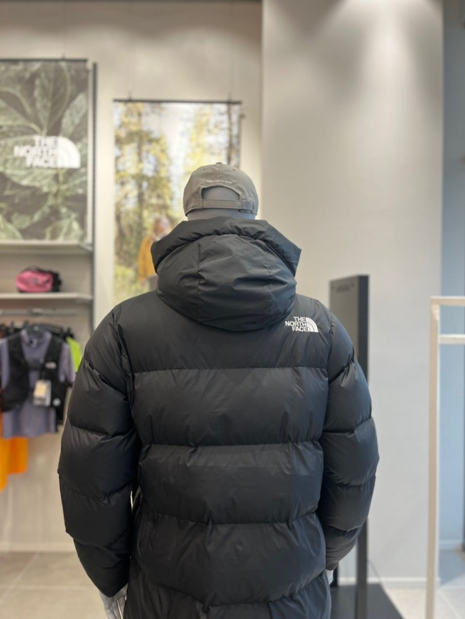 THE NORTH FACE　ノースフェイス　新品 日本未発売 ダウンコート ダウンジャケット ロングコート　ロングジャケット　 韓国限定 海外限定　 ホワイトレーベル　韓国　タグ付き　日本未入荷　中綿コート　中綿ジャケット ロングコート　防寒