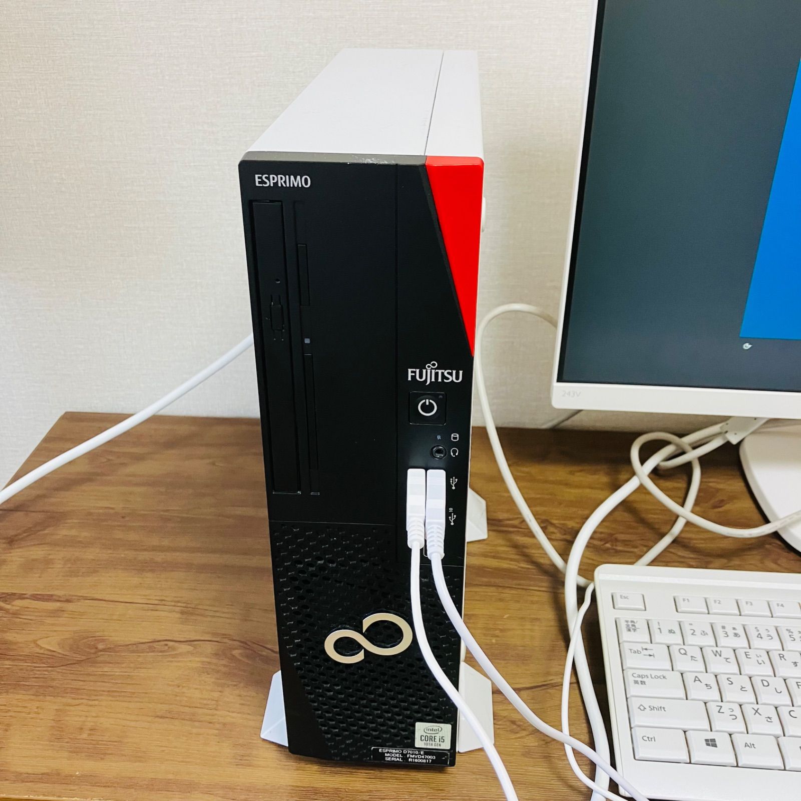 ESPRIMO D7010/E i3-10100 32G SSD512G+HDD