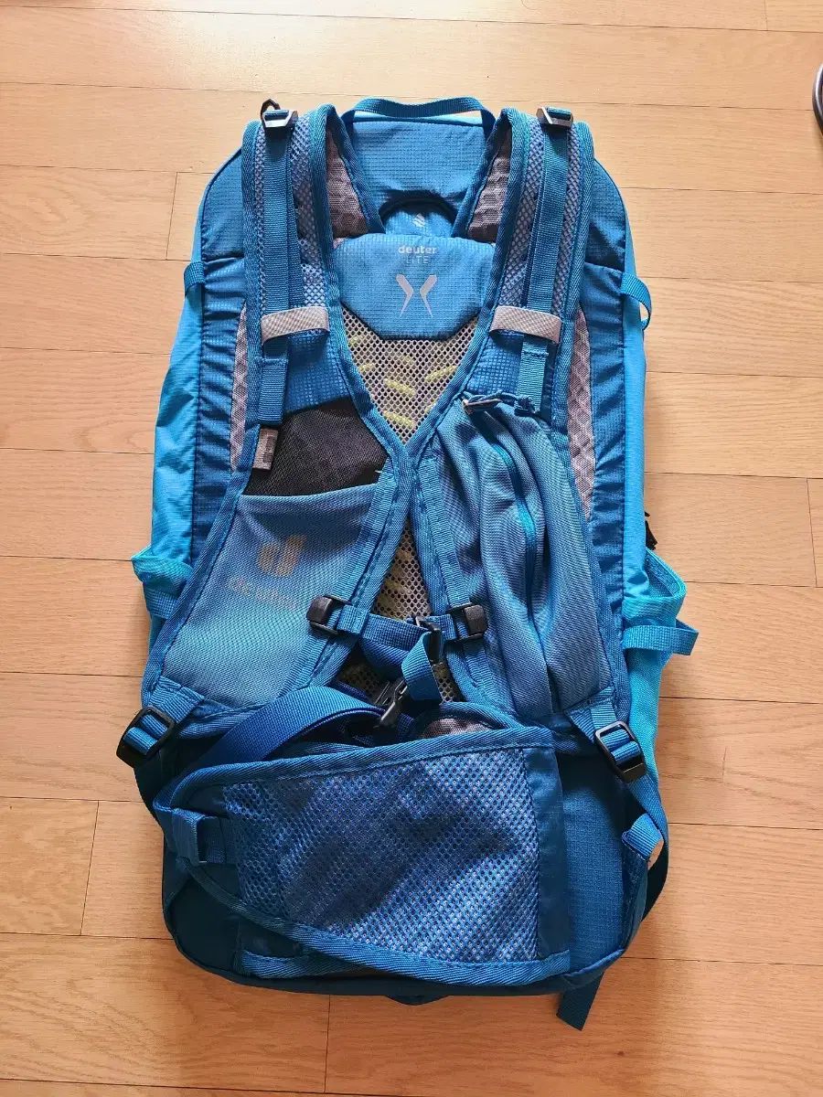 豊富な品揃え、送料無料！ ドイター スピードライト 25L 登山リュック