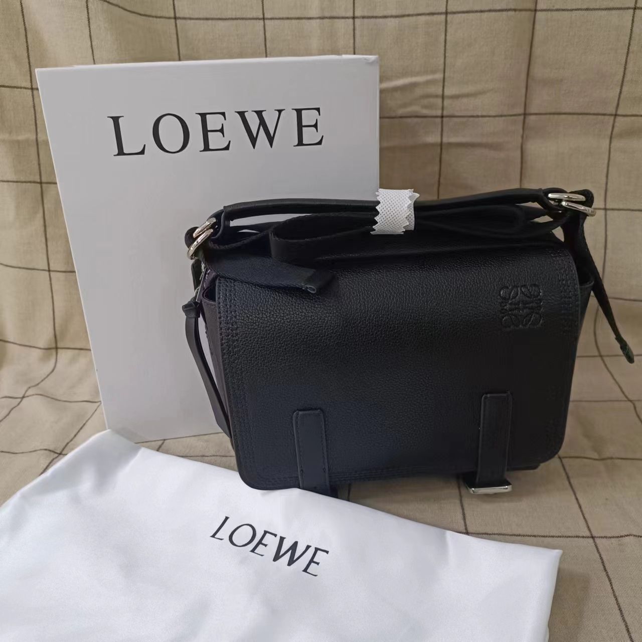 LOEWE ロエベ メンズ ボディバッグ ショルダーバック