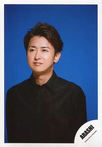 嵐 大野智 公式写真 68枚 ジャニーズショップ公式フォトアルバム入り 嵐 大野智 公式写真 68枚 ジャニーズショップ公式フォトアルバム