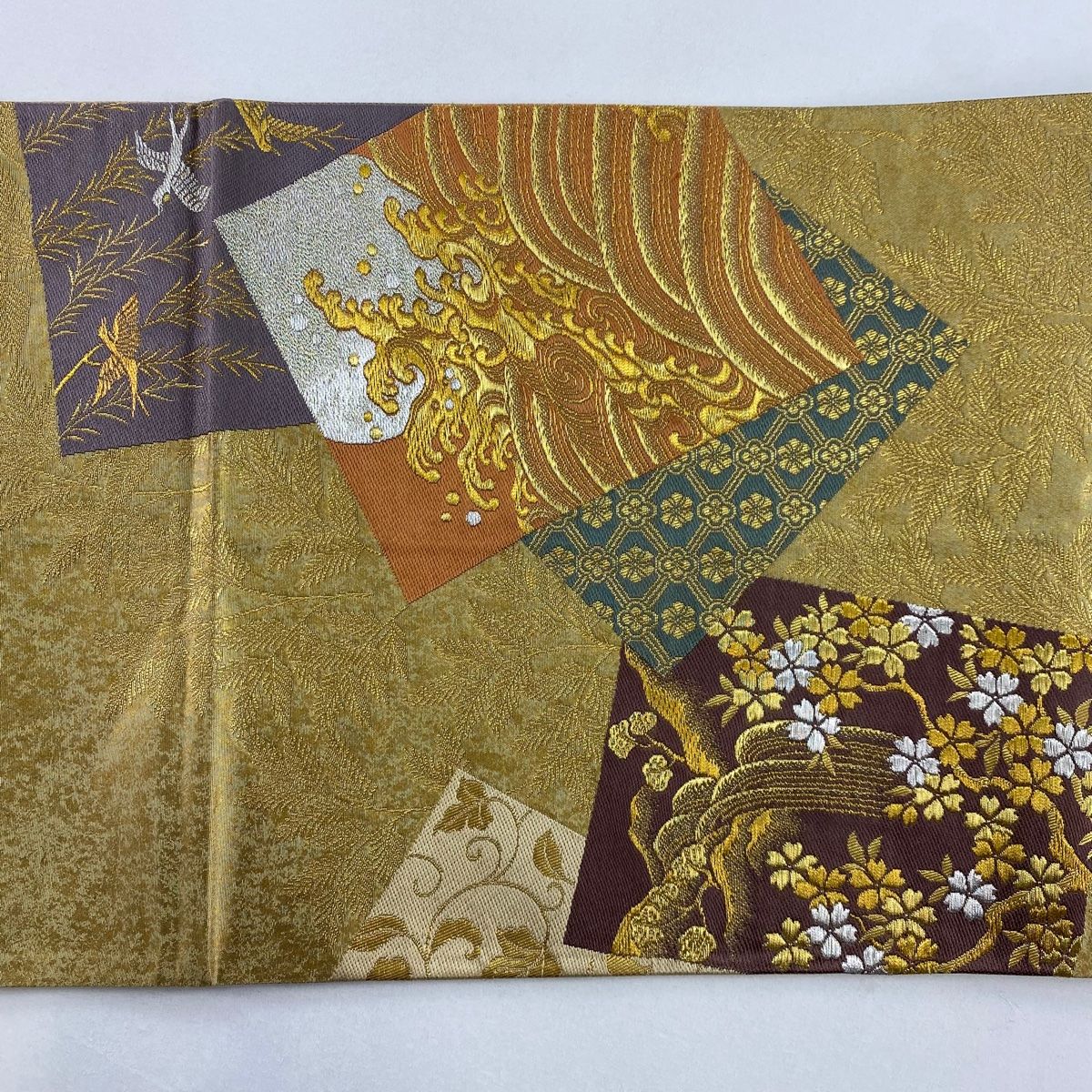 袋帯 秀品 関西仕立て 波頭 桜 金銀糸 箔 金色 六通 正絹 【中古