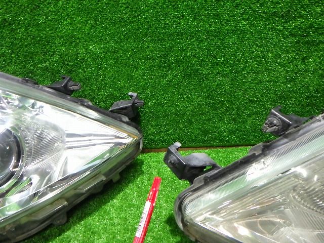 車 アイシス ヘッドライト 左右 HID ANM ZGM 10/15 44-69 K バラスト