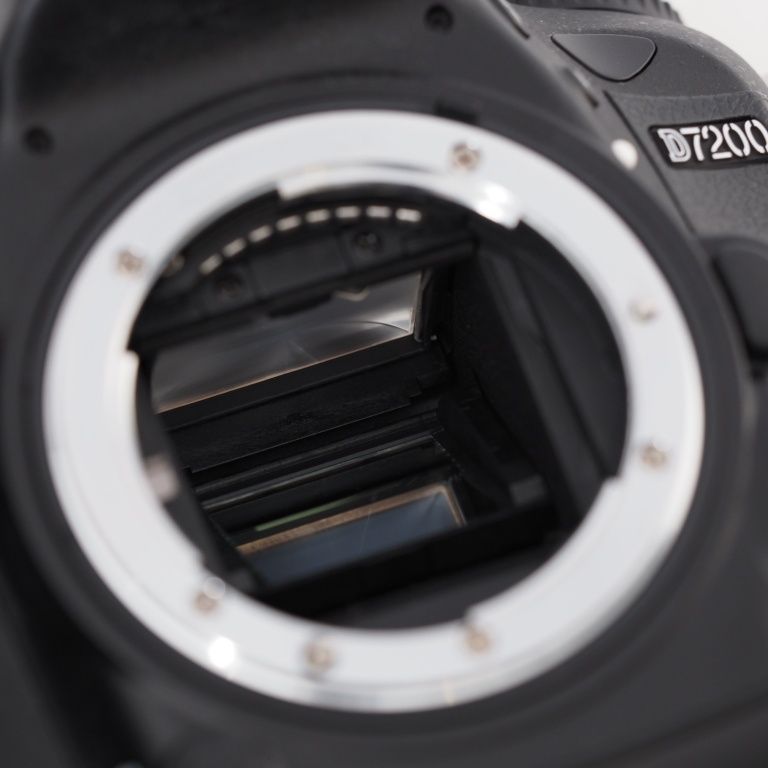 Nikon ニコン デジタル一眼レフカメラ D7200 ボディ - メルカリ