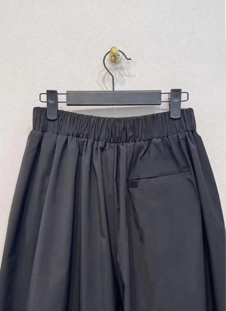ほぼ未使用machatt メモリーキュロットパンツ黒 マチャット メモリーキュロットパンツ（ブラック） | MACHATT ONLINE STORE