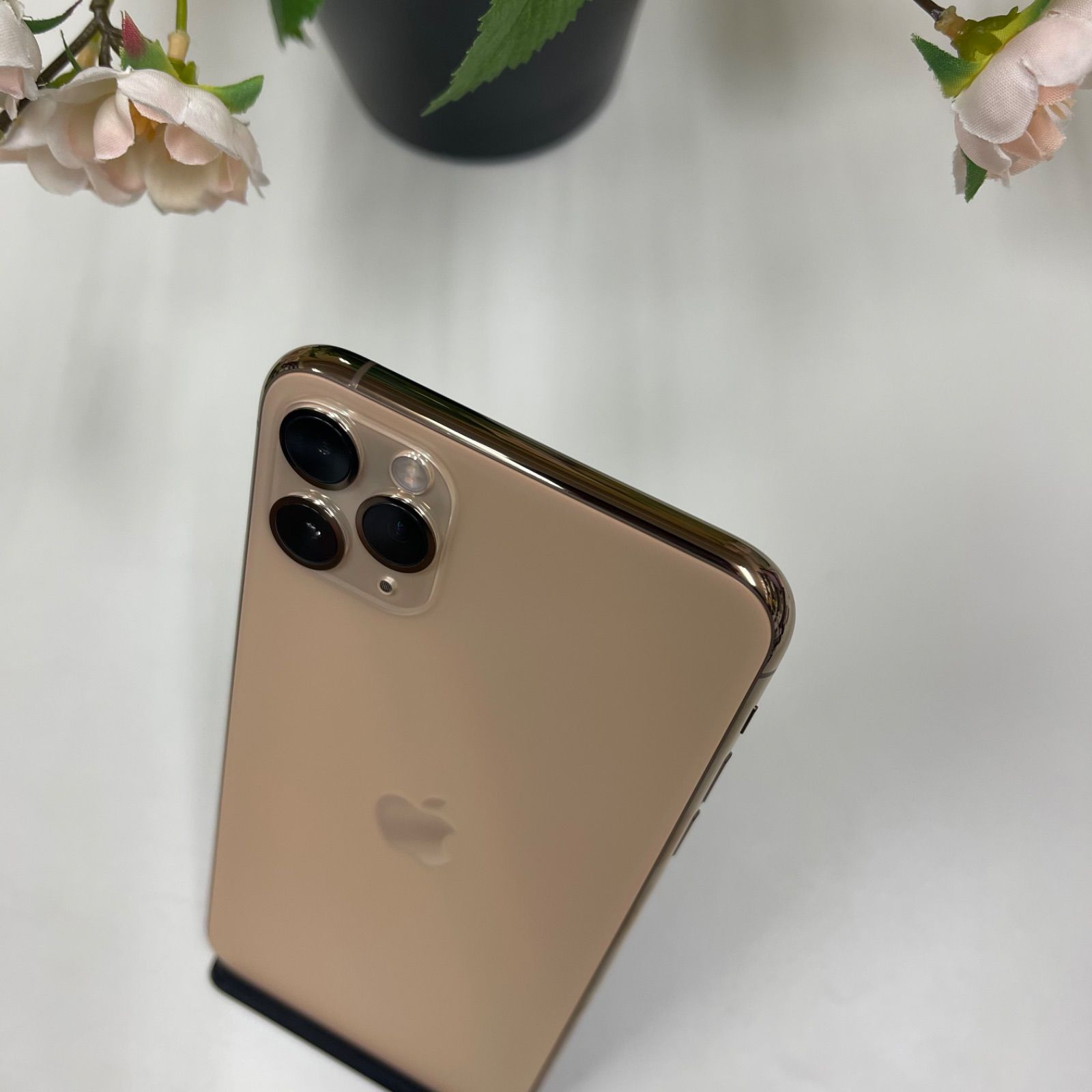 新品 iPhone 11ProMax 256GB ゴールド 国内版SIMフリー送料無料 - メルカリ