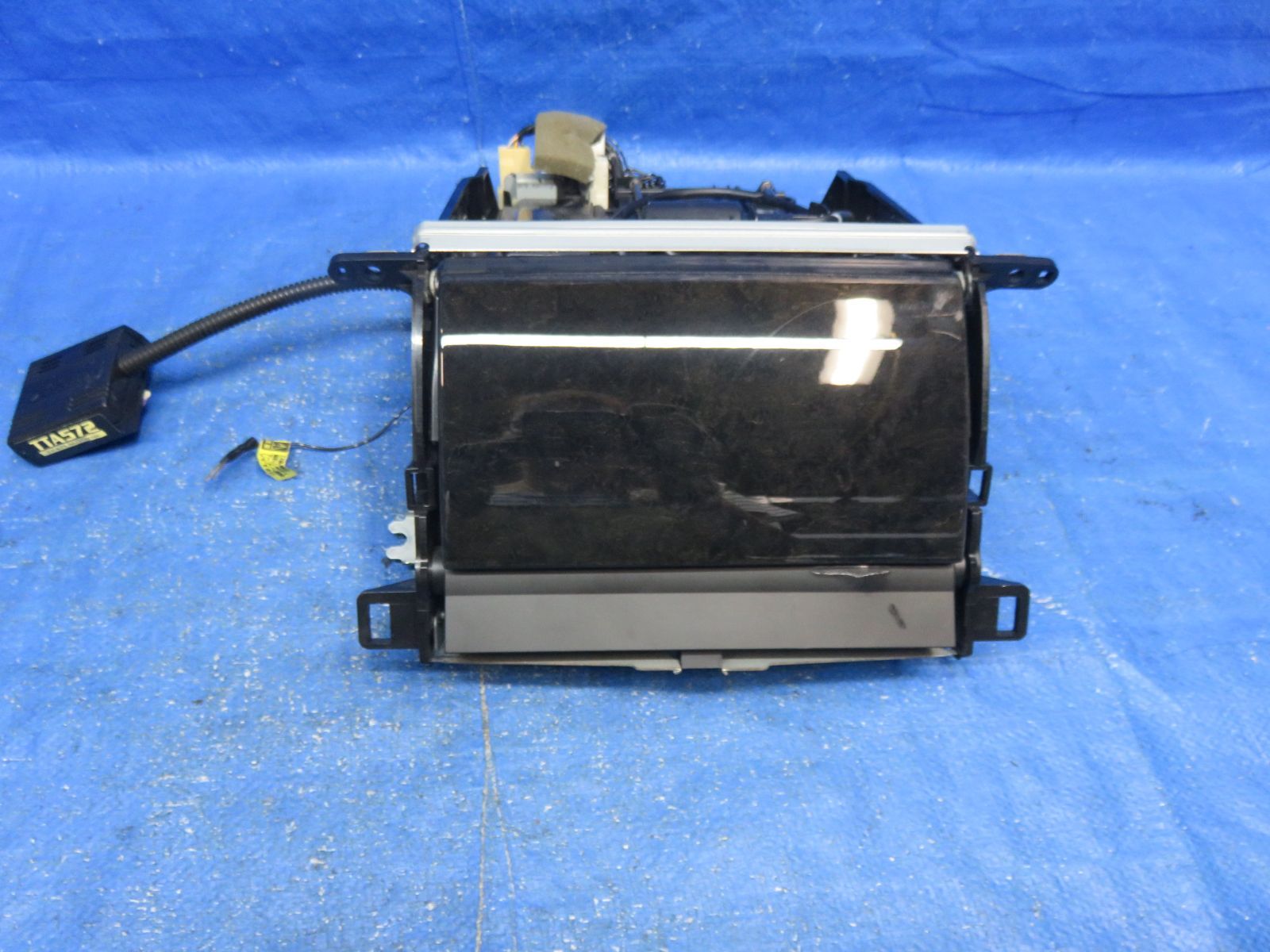 LA6771 レクサス SC430 UZZ40 後期 マルチモニター ナビディスプレイ 黒木目調 開閉式 純正 86111-24170 液晶汚れ