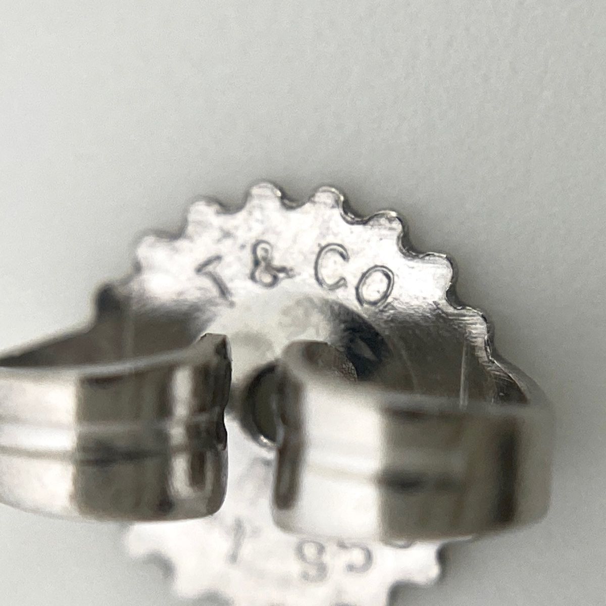 ティファニー TIFFANY&Co. クルーシフォーム クロス ダイヤ ピアス