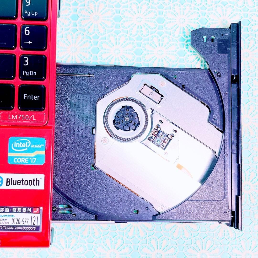 Corei7❣️大容量1TB✨️ブルーレイ小型！赤ノートパソコン✨️カメラ・テンキー付 Corei7❣️大容量1TB✨️ブルーレイ小型ノートパソコン✨️カメラ