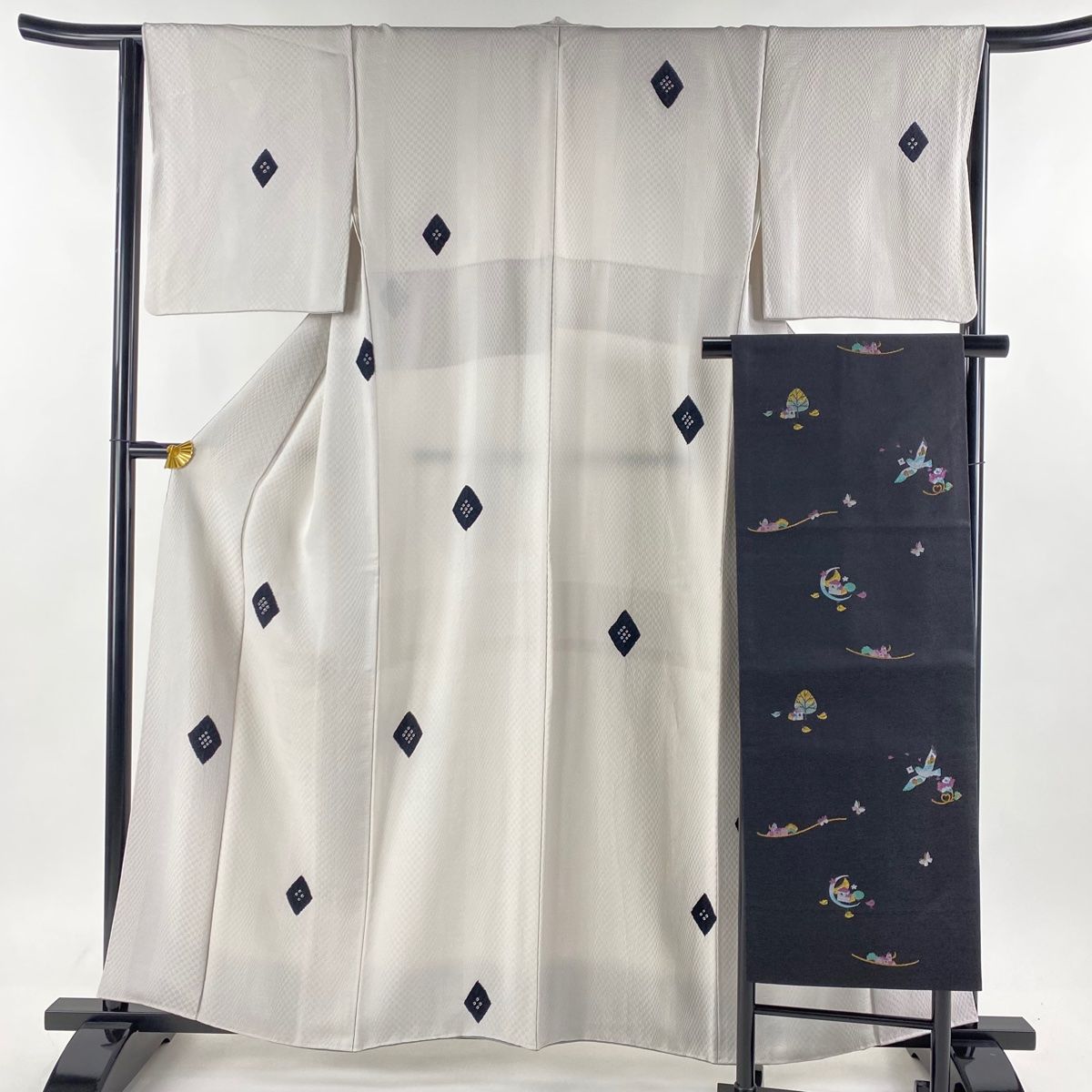 付下げ 身丈161cm 裄丈64cm M 薄物 絽 秋草 ヱ霞 薄ピンク 正絹 秀品  