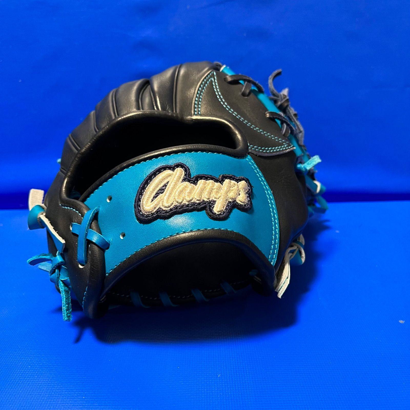 クランプスclampsトレーニンググラブ　軟式硬式兼用　内野用 クランプスclampsトレーニンググラブ 軟式硬式兼用 内野用 クランプス