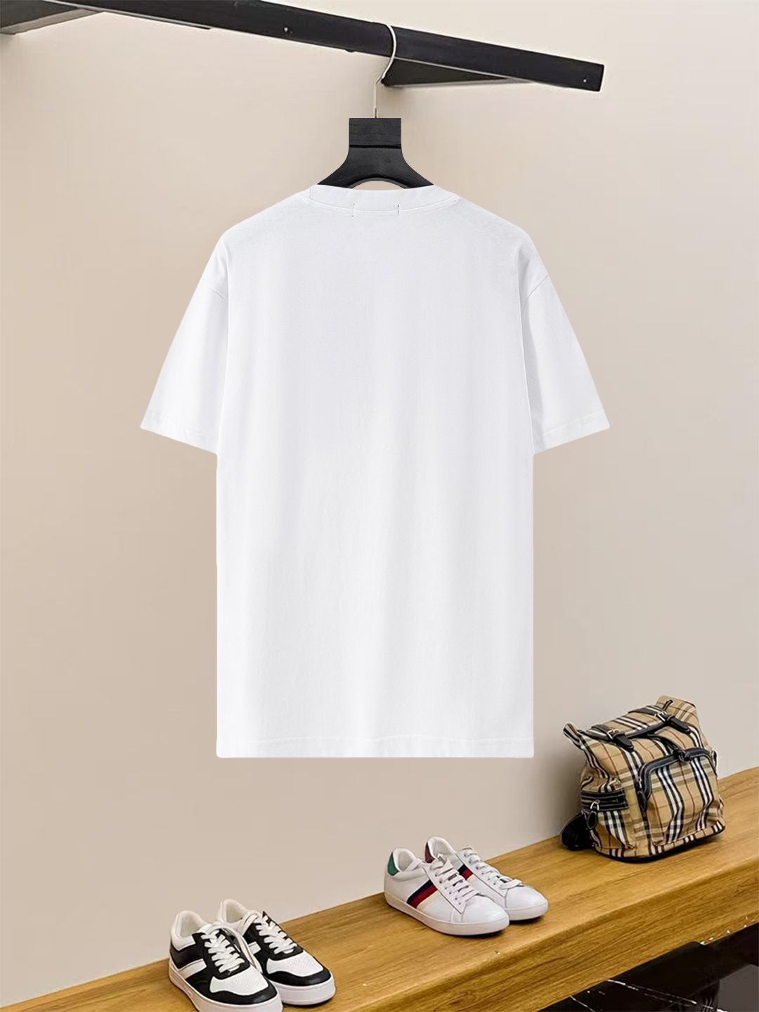 今日特価】BURBERRY 25SS 刺繍 LOGO ショートスリーブ - メルカリ