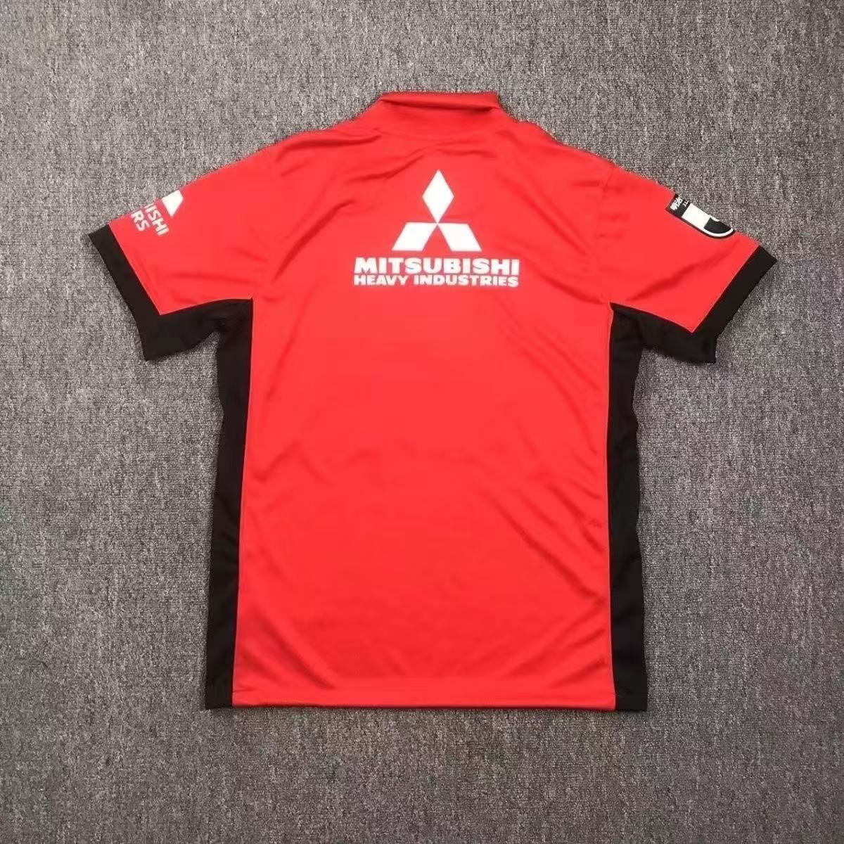 浦和レッズ　上ジャージ　XL Amazon.co.jp: 浦和レッズ 復刻版オールドジャージ : おもちゃ