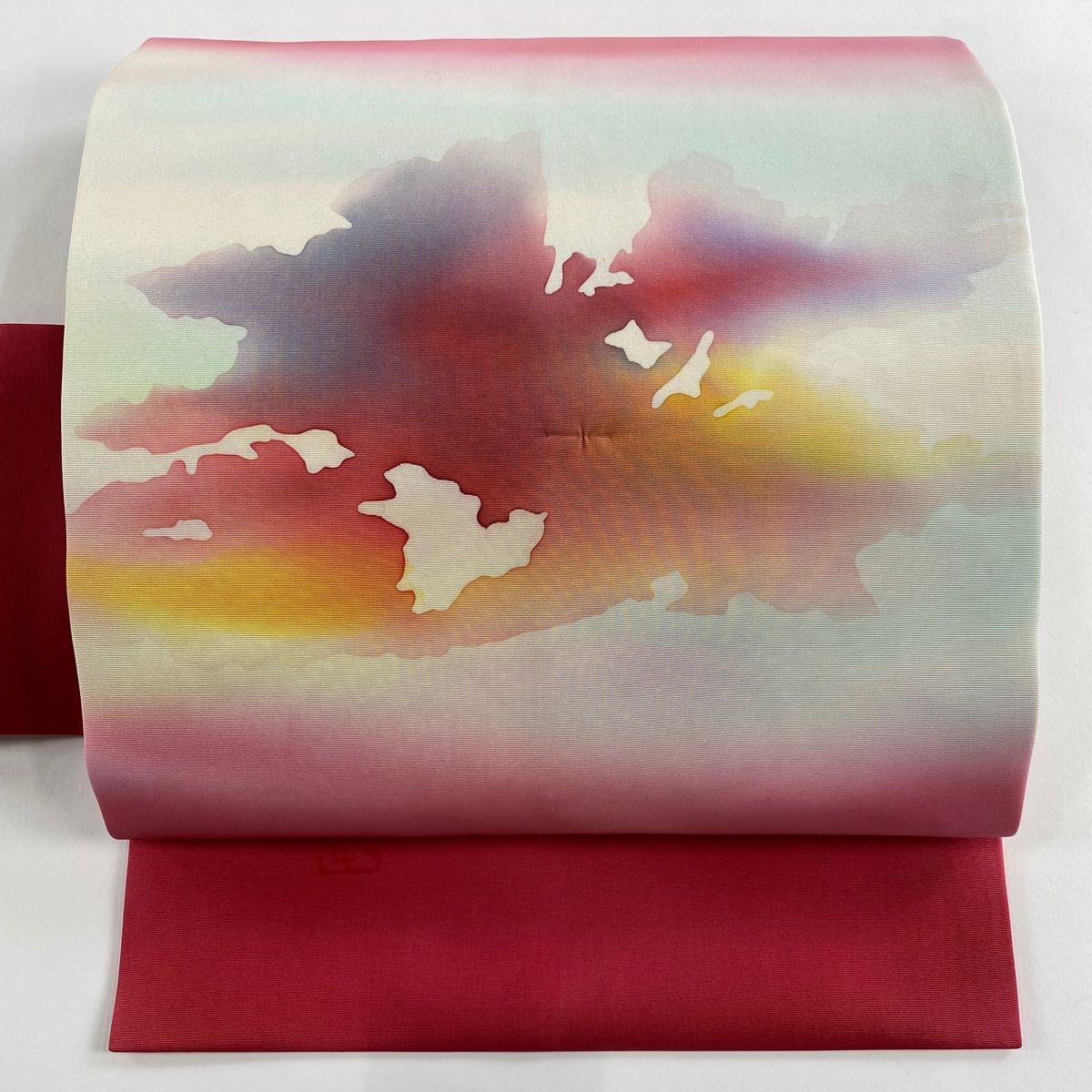 名古屋帯 秀品 落款 霞 幾何学模様 ぼかし 濃ピンク 正絹