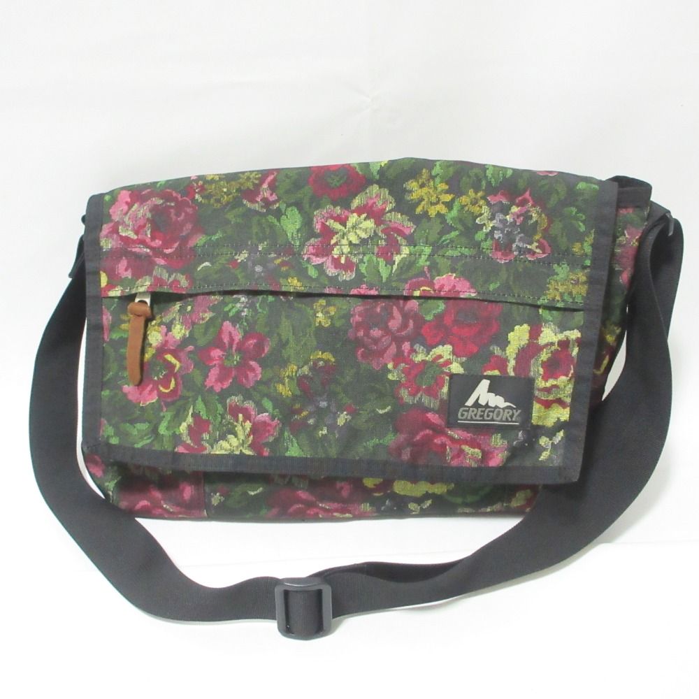 美品 GREGORY グレゴリー 旧ロゴ ガーデンタペストリー