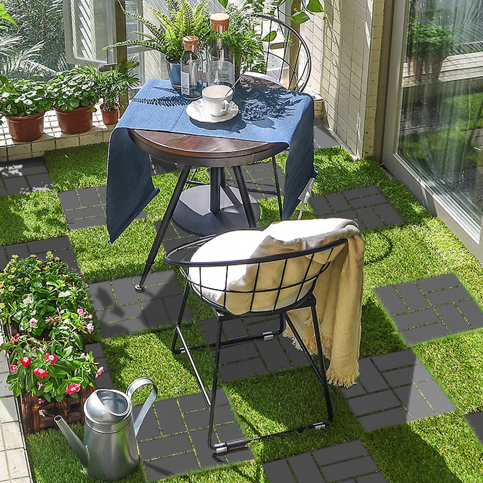 新着商品 Goovilla ウッドパネル ウッドタイル 交互タイプ×グレー 36枚 正方形 厚み2cm 約30cm×30cm ウッドデッキ ウッドタイル 人工木 樹脂 腐らない タイル スノコ ジョイント式 庭 ベランダ 屋外 屋内 グレー 0.09㎡|1